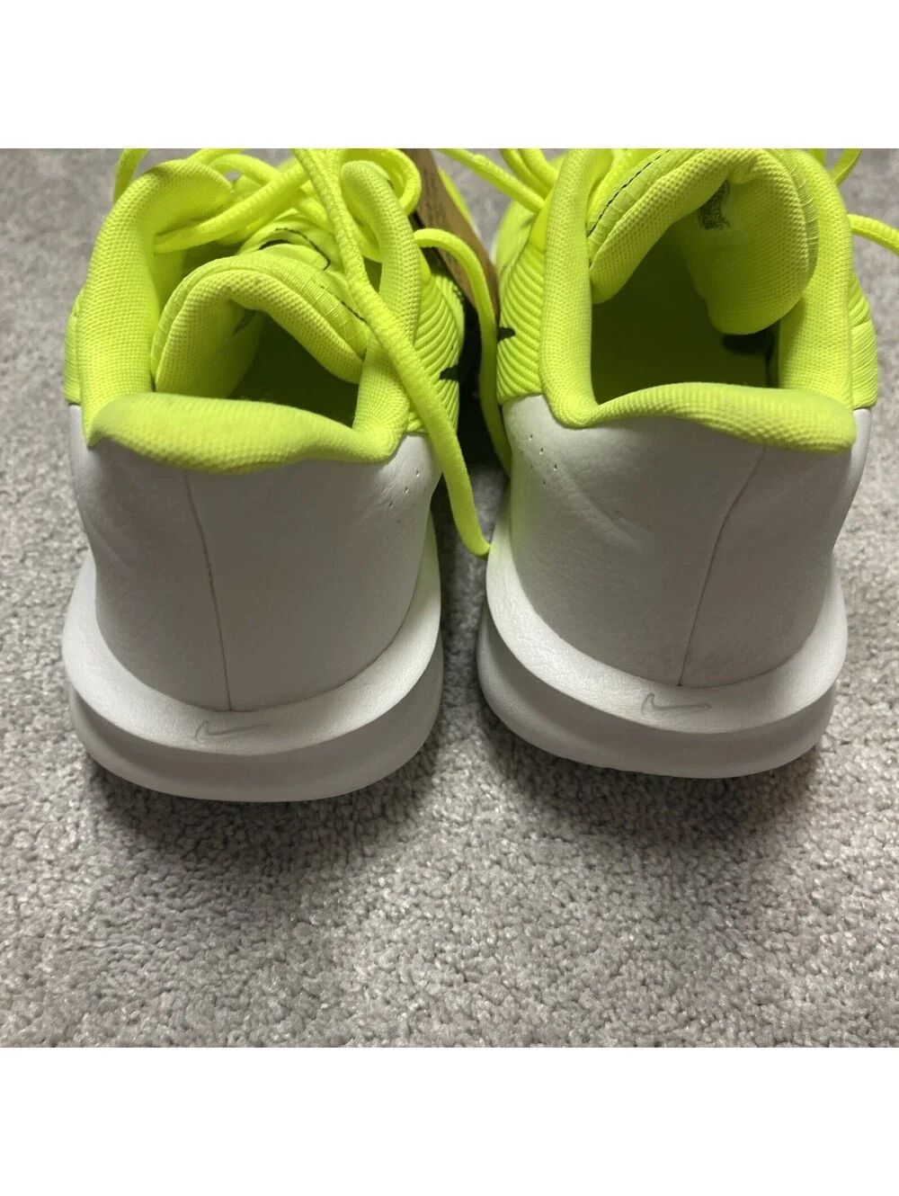 mens nike sneakers size 11.5